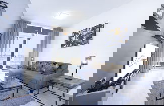 Photo 1 - Sophisticated Modern 1 BR on Blooms A JVC