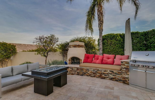 Luxury Contemporary Sanctuary w/ Pool and Views! - Photo 55