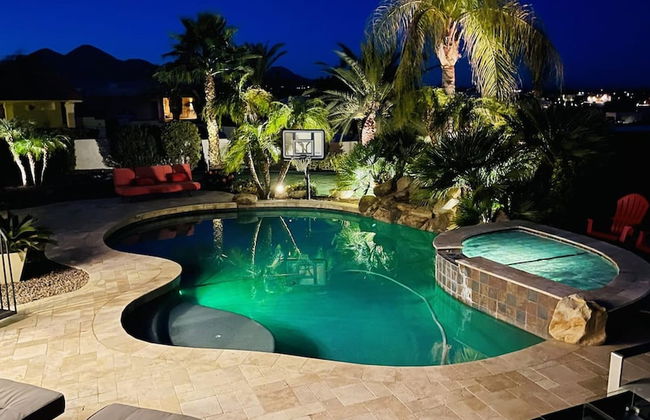 Luxury Contemporary Sanctuary w/ Pool and Views! - Photo 36