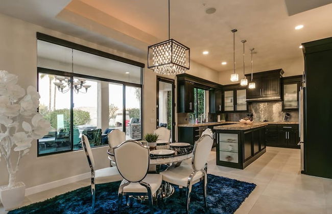Luxury Contemporary Sanctuary w/ Pool and Views! - Photo 18