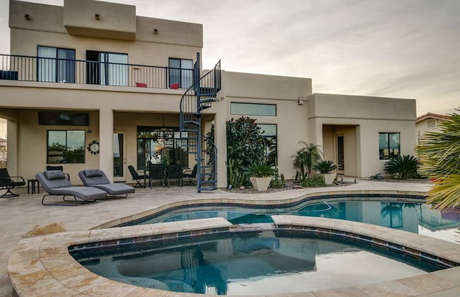 Luxury Contemporary Sanctuary w/ Pool and Views! - Photo 37