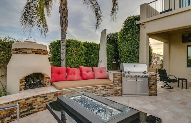 Luxury Contemporary Sanctuary w/ Pool and Views! - Photo 57