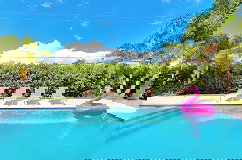 Foto 60 - Luxurious Beach Retreat w/ Heated Pool&basketball