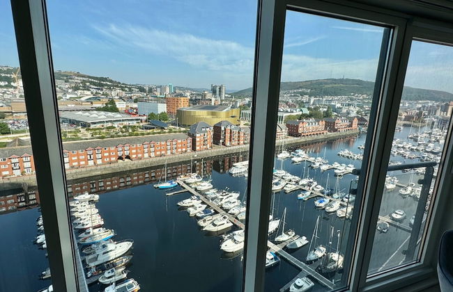 Meridian Tower Apartment in Swansea - Foto 9