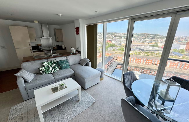 Meridian Tower Apartment in Swansea - Foto 1