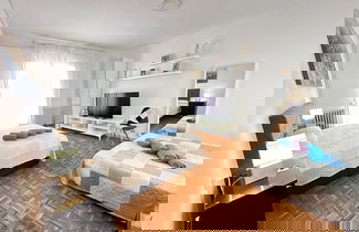 Photo 2 - Rooms Rambla
