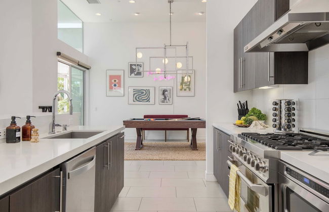 Sleeps 40 3 Luxe Villas Next to Empire Polo Club Putting Green & Pickleball - Foto 76
