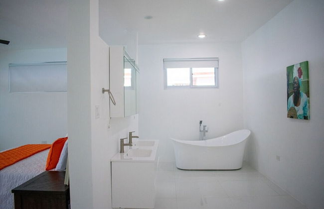 The W Villa 5 B R Oceanfront w Staff - Foto 21