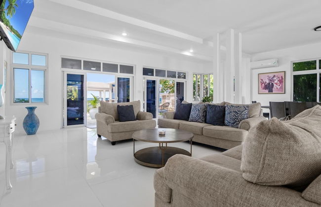 The W Villa 5 B R Oceanfront w Staff - Foto 43