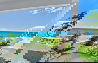 Foto 1 - The W Villa 5 B R Oceanfront w Staff