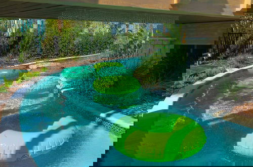 Foto 52 - Beautiful 5BR Home Private Pool and Themed Rooms
