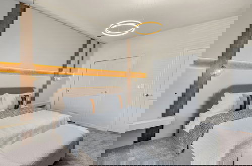 Foto 7 - Ultimate 10 Bed Luxury Retreat With Epic Playroom