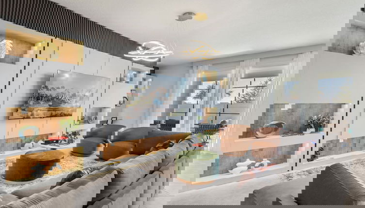 Photo 1 - Ultimate 10 Bed Luxury Retreat With Epic Playroom