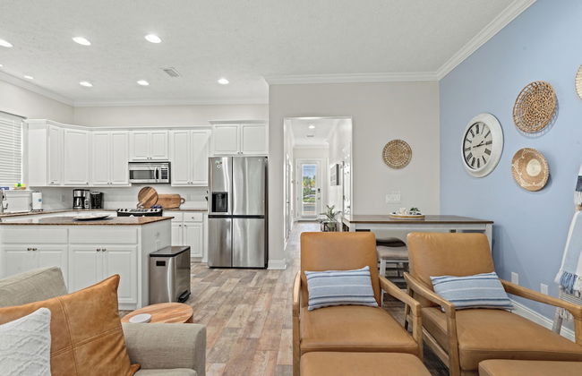 Escape to Sand Dollar Holler: Coastal Retreat, 3 Beds, 2.5 Baths, Sleeps 10! - Photo 40