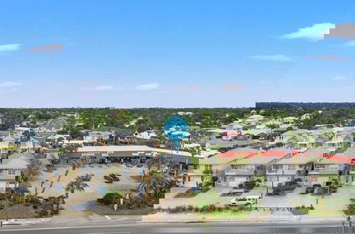 Foto 68 - Escape to Sand Dollar Holler: Coastal Retreat, 3 Beds, 2.5 Baths, Sleeps 10!