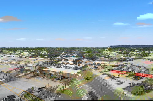 Foto 66 - Escape to Sand Dollar Holler: Coastal Retreat, 3 Beds, 2.5 Baths, Sleeps 10!