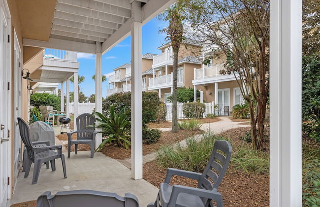Escape to Sand Dollar Holler: Coastal Retreat, 3 Beds, 2.5 Baths, Sleeps 10! - Photo 58