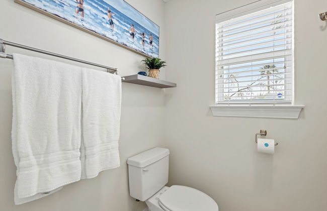 Escape to Sand Dollar Holler: Coastal Retreat, 3 Beds, 2.5 Baths, Sleeps 10! - Photo 24