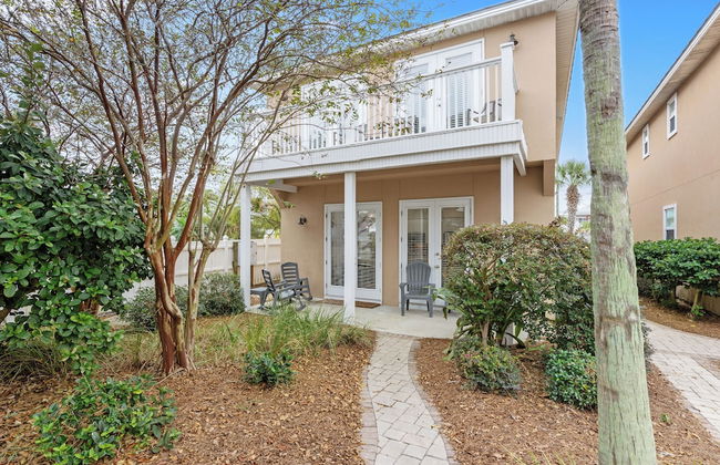 Escape to Sand Dollar Holler: Coastal Retreat, 3 Beds, 2.5 Baths, Sleeps 10! - Foto 70