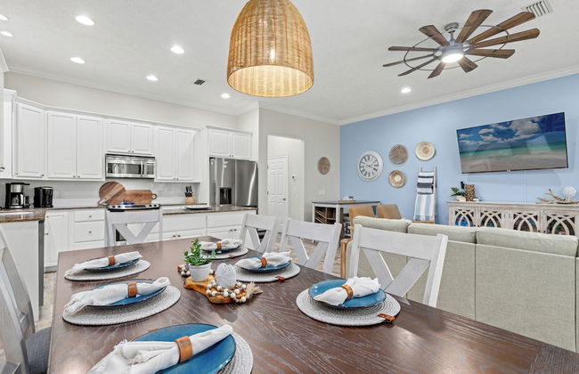 Escape to Sand Dollar Holler: Coastal Retreat, 3 Beds, 2.5 Baths, Sleeps 10! - Photo 36