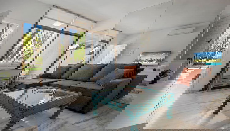 Foto 1 - La Alcazaba Sleek Apartment in Marbella - Ref M48