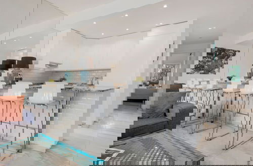 Foto 14 - La Alcazaba Sleek Apartment in Marbella - Ref M48