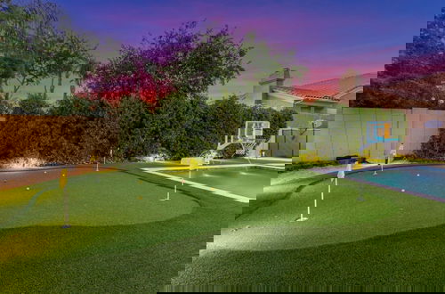 Foto 53 - Anderson LUX Estate Private Bar Pool Sleeps 12