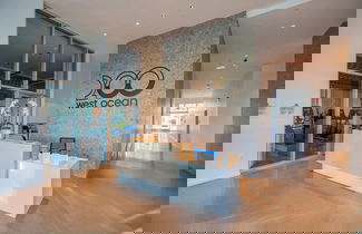 Foto 3 - @marbella Lane - Chic 2BR Penthouse w/ Ocean Views