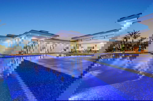 Photo 44 - Stunning Villa in Indio Pool, Firepit, Putting Green, Pickleball Sleeps 18