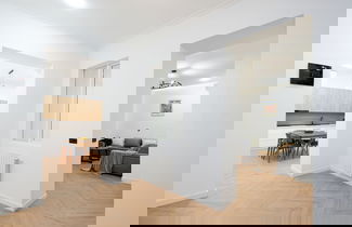 Foto 1 - Chic & Modern 4BR Home in Old Tbilisi