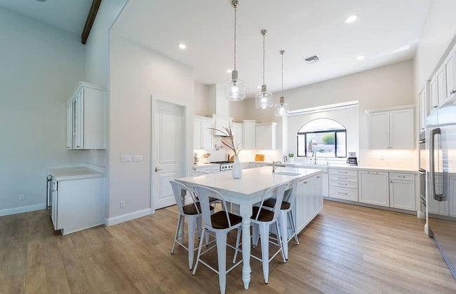 Vanderpump Rules Lake Havasu Luxury Villa w Pool - Foto 27