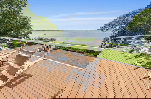 Photo 34 - Sunset Villa by Rove Beachfront w Deck Pool
