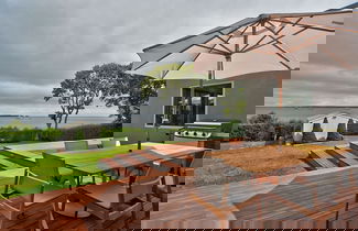 Photo 3 - Sunset Villa by Rove Beachfront w Deck Pool