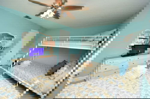 Foto 28 - Hidden Oasis Spacious Home With Salt Water Heated Pool Hot Tub Fenced Yard Pets are Welcome