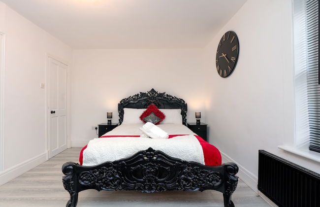 Cosy Cottage - Sleeps 6, Parking & Pet Friendly! - Foto 2