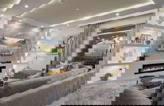 Foto 1 - Escape to Luxury: Magical 10-bedroom Villa Near Disney World!