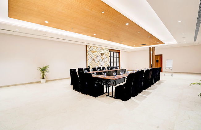 Sunday Resort Manesar - Foto 36