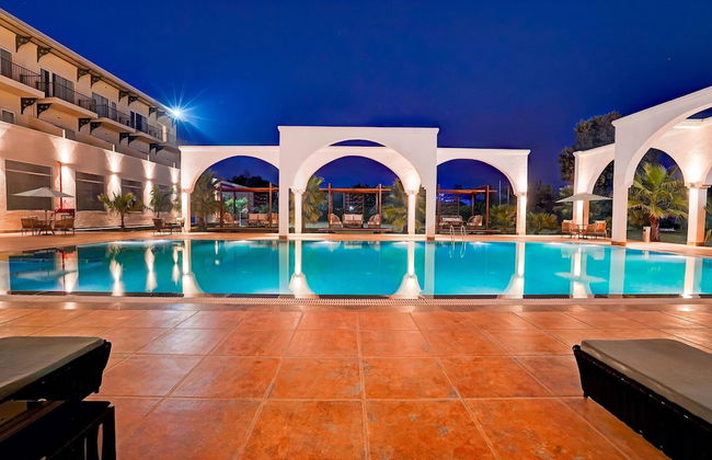 Sunday Resort Manesar - Foto 22