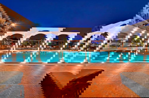 Photo 22 - Sunday Resort Manesar