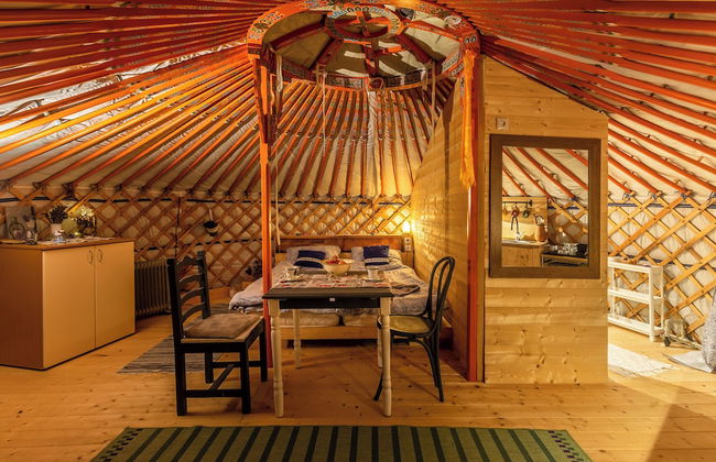 Dream By The Stream In A Yurt - Foto 9