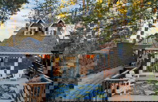 Foto 2 - Waterfront Big Bear Cabin w/ Hot Tub, Private Dock & Firepit Lakeside on Lagunita