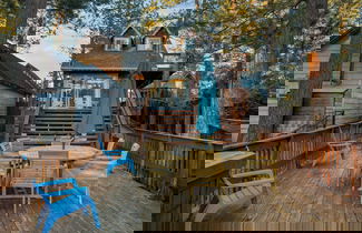 Foto 3 - Waterfront Big Bear Cabin w/ Hot Tub, Private Dock & Firepit Lakeside on Lagunita