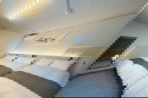 Photo 12 - Reno bld 301