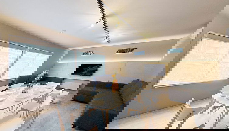 Photo 1 - Reno bld 301