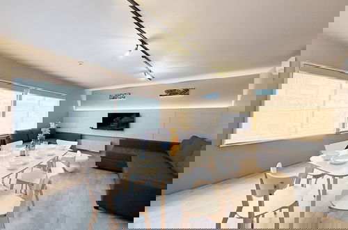 Photo 1 - Reno bld 301