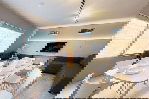 Photo 24 - Reno bld 301