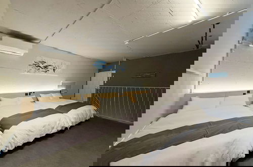 Photo 10 - Reno bld 301