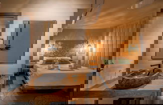 Photo 3 - HOM54 Luxury Suites