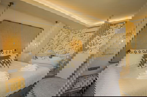 Photo 21 - HOM54 Luxury Suites