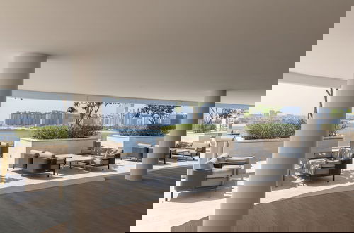 Foto 35 - Maison Privee - Waterfront Living w/ Unparalleled Sea and Palm Vws